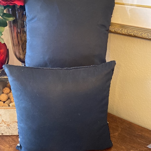 NWOT Two reversible sequin spider throw pillows - Picture 5 of 5